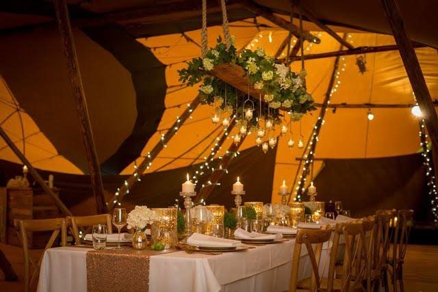 decor table mariage hivernale avec chemin de table en toile de jute